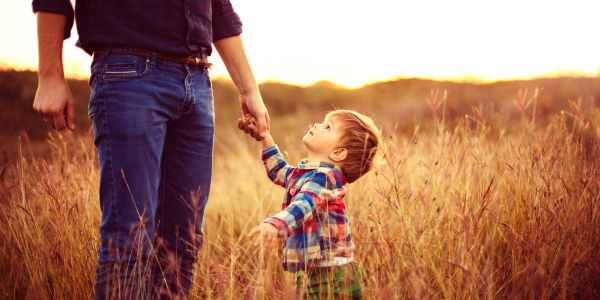 Child holding hands 